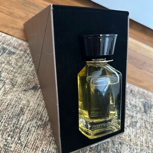 OmanLuxury Serenity Eau de Parfum - Gray & Navy Box